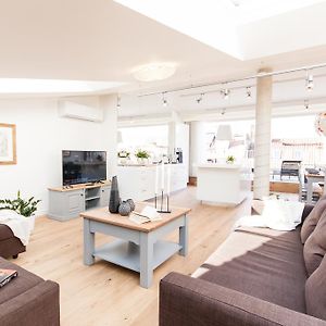 Appartement met Vijf Slaapkamers